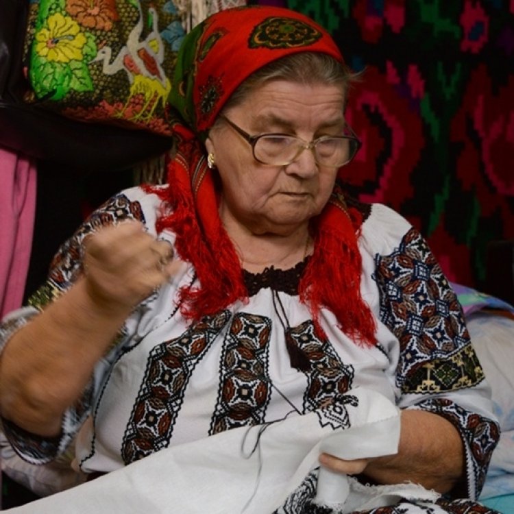 Art&Craft sustine mesterii populari din Romania