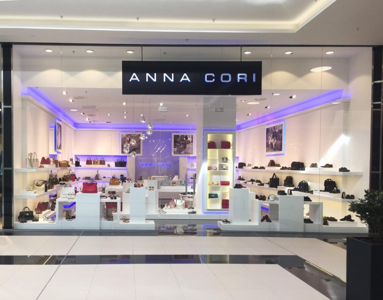 Inaugurarea noului magazin de încălţăminte şi marochinărie ANNA CORI în City Park Mall Constanţa