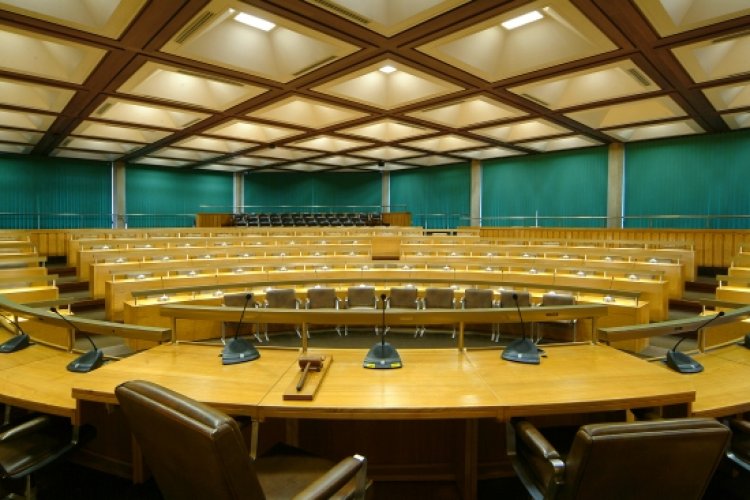 Helinick.ro - Sisteme de sonorizare si adresare publica pentru conferinte de succes