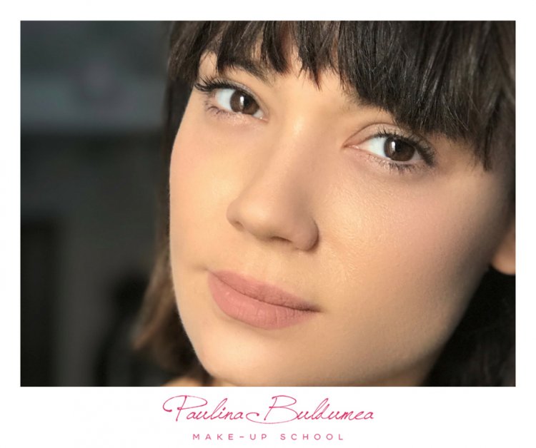 Scoala de make up Paulina Buldumea – Predarea frumusetii