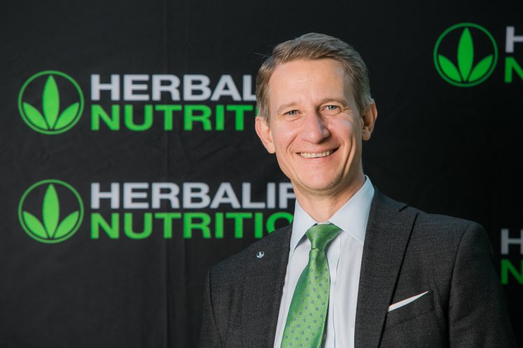Herbalife Nutrition sărbătoreşte zece ani de la deschiderea primului birou în România