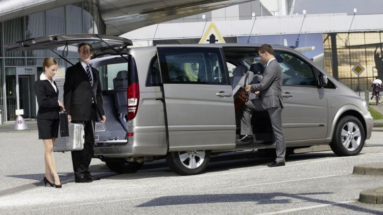 Transfer aeroport bazat pe principiile fundamentale ale succesului