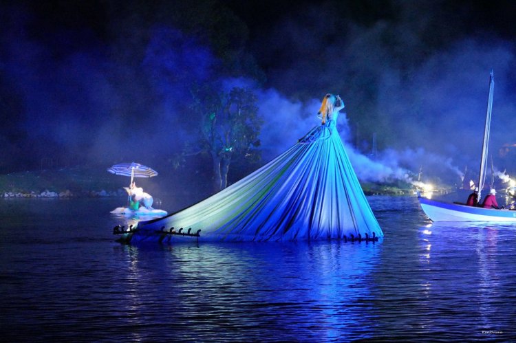 Hotel Watercage (Belgia) și Grand Nocturnal Aquatic Parade (Franța), de neratat la B-FIT in the Street!