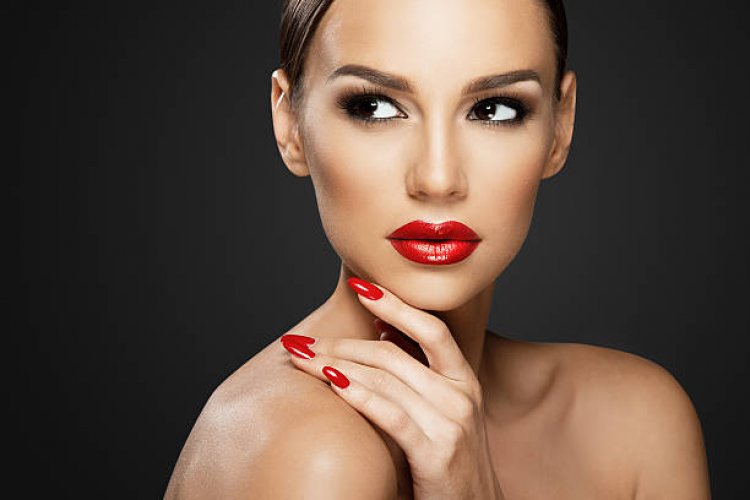 Look-ul perfect indiferent de moment! Cosmetice calitative si rezistente de la Importdirect.ro