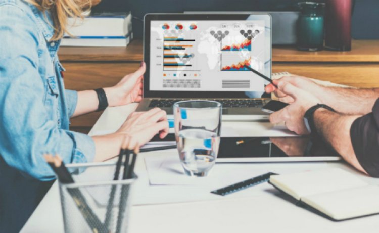 Marketing online – cea mai eficienta metoda de a forma legaturi cu potentialii clienti. Inlocuieste clasica publicitate cu met