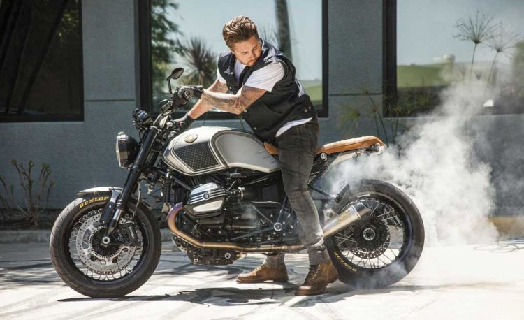 Cumparaturile online de piese moto, o alternativa mai buna la magazinele clasice?