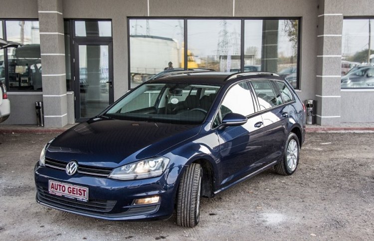 Achizitia de auto rulate: cea mai buna decizie sau o bataie de cap?