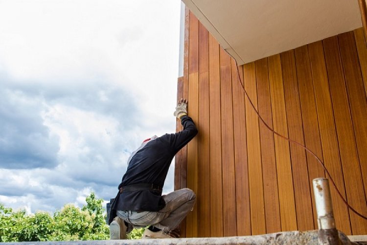 Cum actioneaza un lac lemn exterior? - importanta protectiei de afara