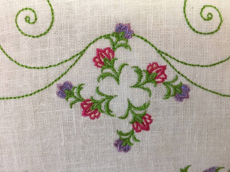 DE CE AR TREBUI SA INCERCI BRODERIA CHIAR ACUM?!