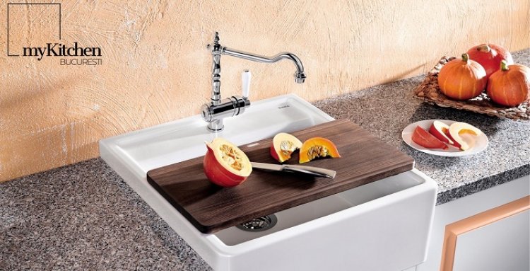 Mobilier de bucătărie pentru pretenţioşi: cum alegem robinetul de bucătărie?