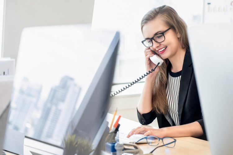 FirmeON.ro te ajută să deschizi o firmă digital și îți oferă consultanță inclusă timp de 1 lună după înființare