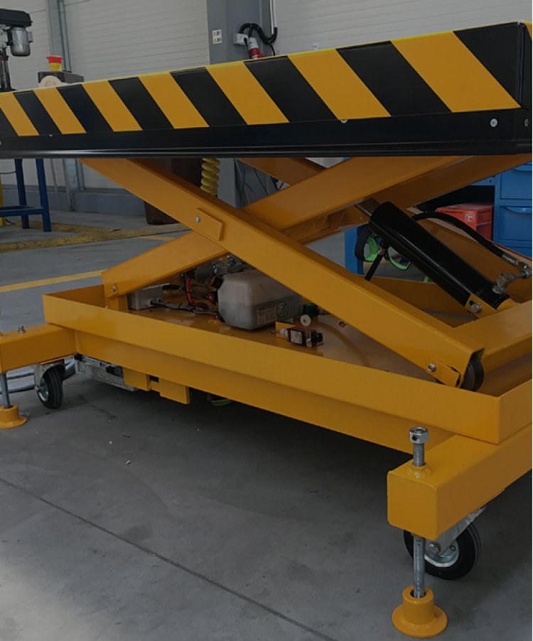 Alege gama de lifturi hidraulice SKBS