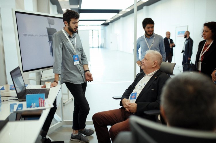 MyTesla - Primul scaun de birou Smart dezvoltat în România.