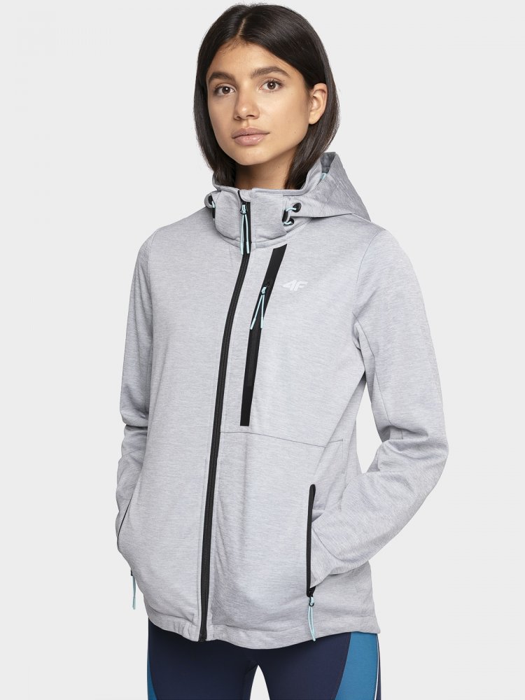 Geaca tip softshell. De ce să alegi această piesă vestimentară și cum se poartă