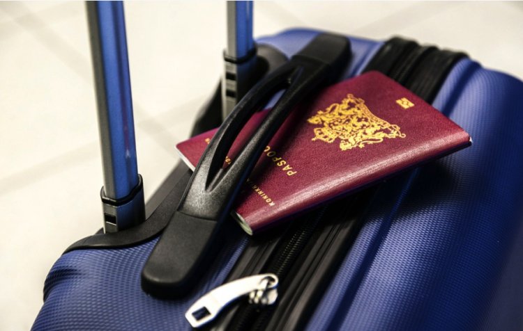 3 obiecte care nu ar trebui să-ți lipsească anul acesta din bagajul de concediu