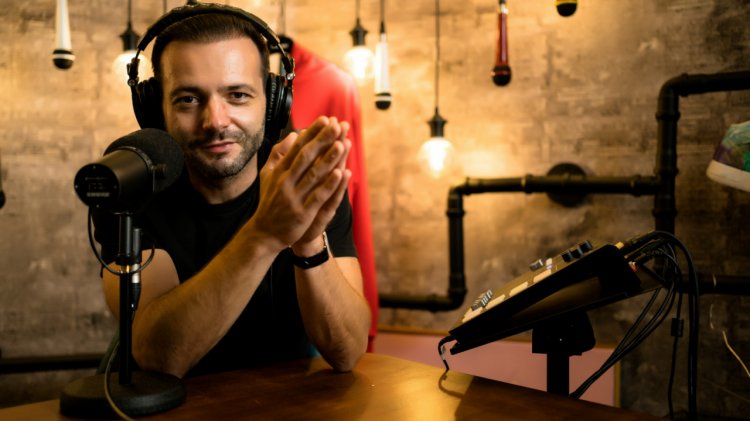 S-a lansat „Fain & Simplu”. Platformă marca Radio ZU și proiect de suflet al lui Mihai Morar.