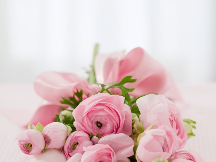7 idei de aranjamente florale pentru botez