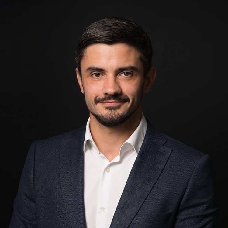 Oresa a anunțat achiziția unui pachet majoritar de acțiuni în Via Trend