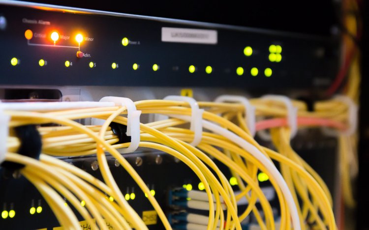 Cum alegi cel mai bun media convertor pentru fibra optică