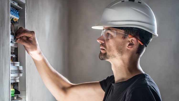 Electro-calin: Servicii de calitate pentru instalatiile electrice rezidentiale si industriale