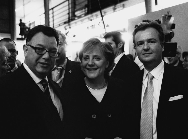 30 de ani de prietenie româno-germană, moment marcat în țară prin expoziția celebrei fotografe germane Barbara Klemm