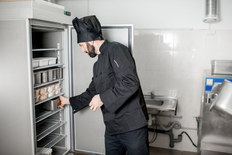 Cum să alegi un blast chiller: 4 criterii de selecție