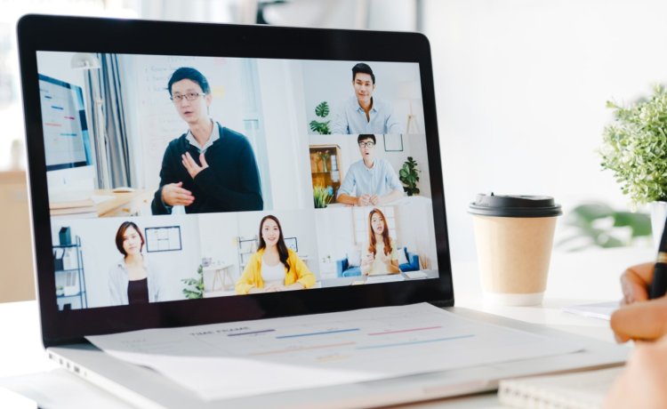 Ai ședințe interminabile? 3 sfaturi pentru ședințe mai productive