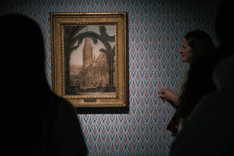 Comorile regalității la Art Safari Exponate tezaur de la Muzeul Național Cotroceni, în vizită la Palatul Dacia-România!
