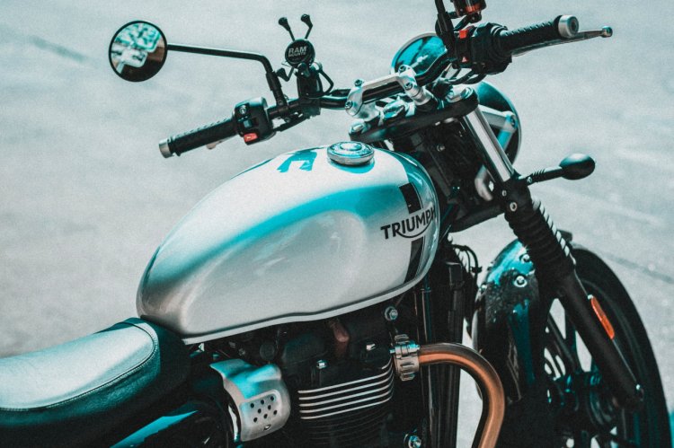 Cum îți pregătești motocicleta pentru primăvară