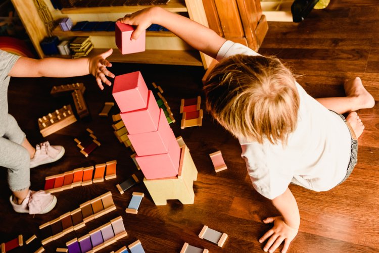 Ce trebuie să știi ca părinte despre educația Montessori?