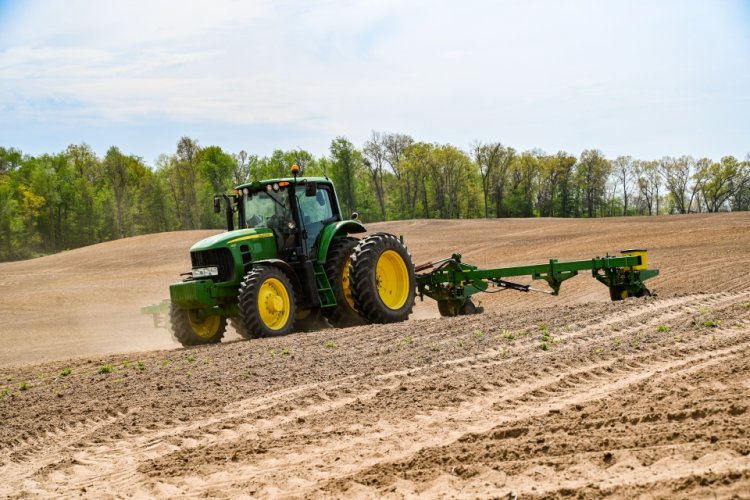 Obține finanțare pentru utilaje agricole cu Agricover!