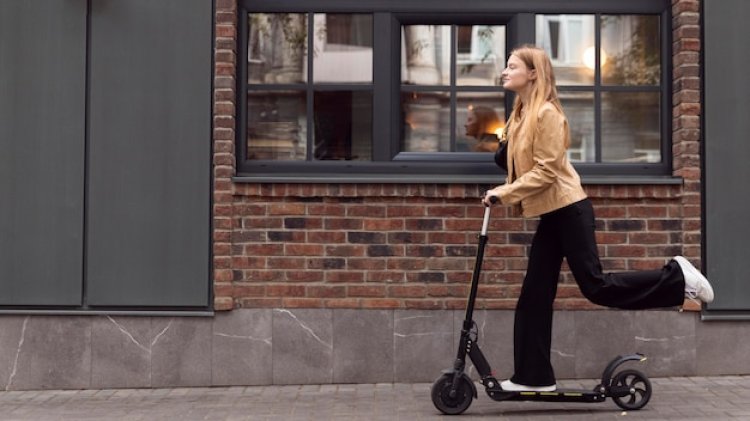Avantajele economice și sociale ale utilizării trotinetelor electrice în orașele aglomerate