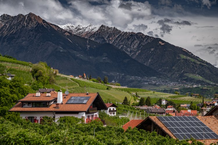 Cum să alegi bateria solară potrivită în funcție de destinația ei de utilizare?