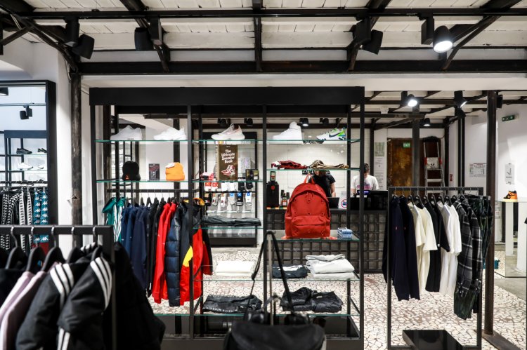 Footshop – descoperă cele mai prestigioase colecții exclusive și branduri de streetwear
