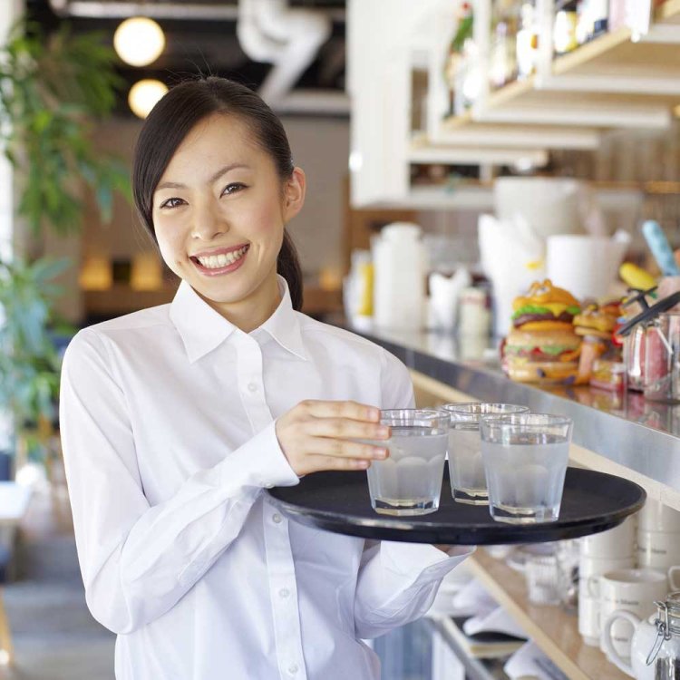 AsiaEurope Jobs transformă industria Horeca în România: Abonamentul All-Inclusive aduce talente de top din Sri Lanka