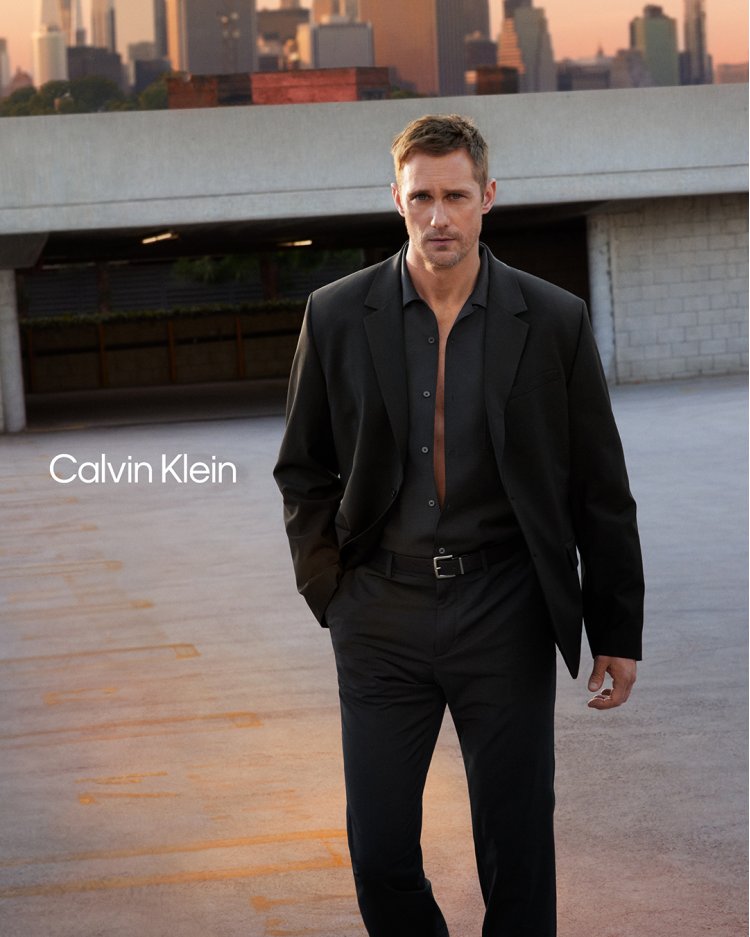 Calvin Klein lansează noua campanie de îmbrăcăminte pentru bărbați, avându-l ca protagonist pe Alexander Skarsgård