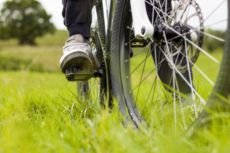 Cum să îți îmbunătățești experiența pe bicicletă cu anvelopele potrivite