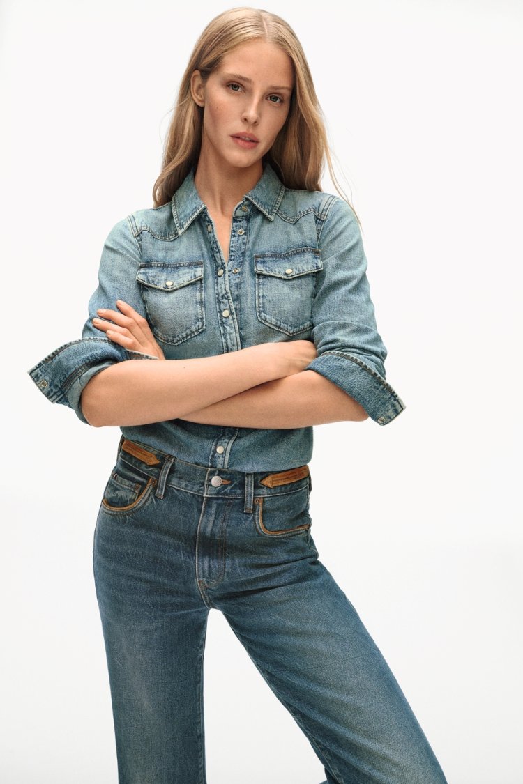 Tommy Hilfiger îi aduce împreună pe Damson Idris și Abby Champion pentru campania denim primăvară 2025