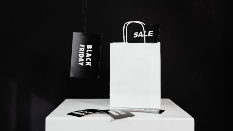 Românii au cumpărat masiv în rate de Black Friday 2025