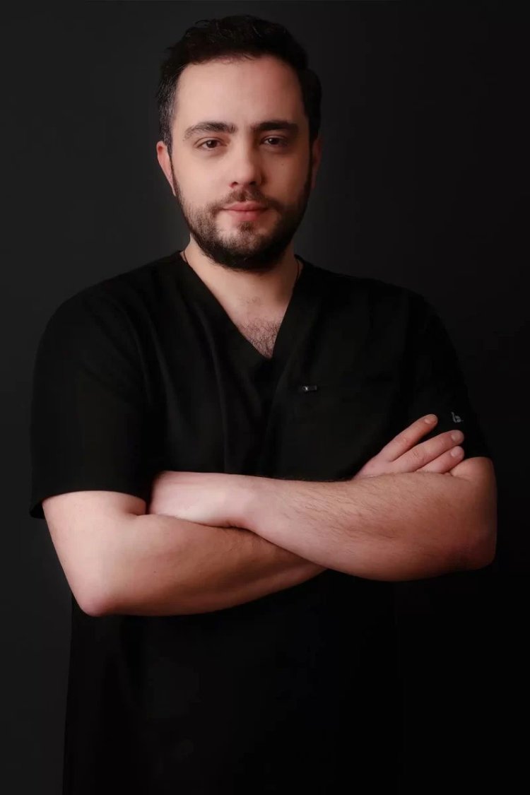 Dr. Andrei Dehelean și implanturile pterigoidiene: competență chirurgicală pentru reabilitarea maxilarului posterior