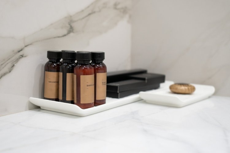 Cum contribuie cosmeticele hoteliere de la Sanito la o experiență premium pentru oaspeți?
